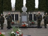 Uroczystości na cmentarzu wojskowym w Dębicy