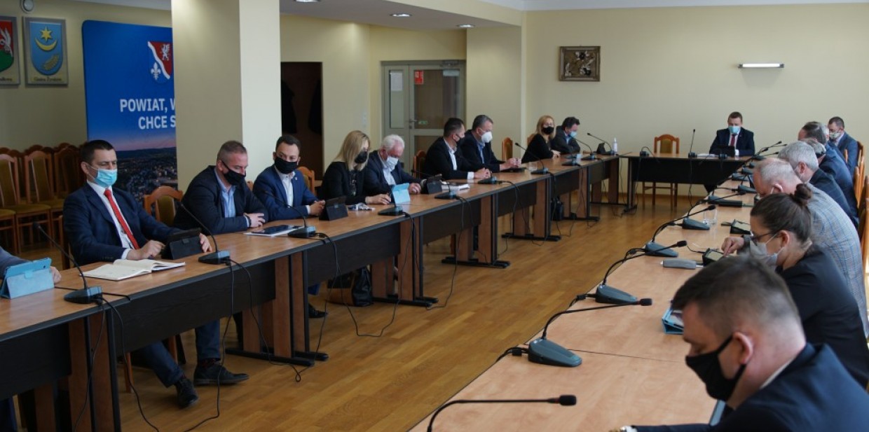 XLI Sesja Rady Powiatu Dębickiego 2022
